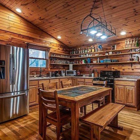 Fly Away Cabin- Modern, Serene, And Convenient Compton Екстер'єр фото