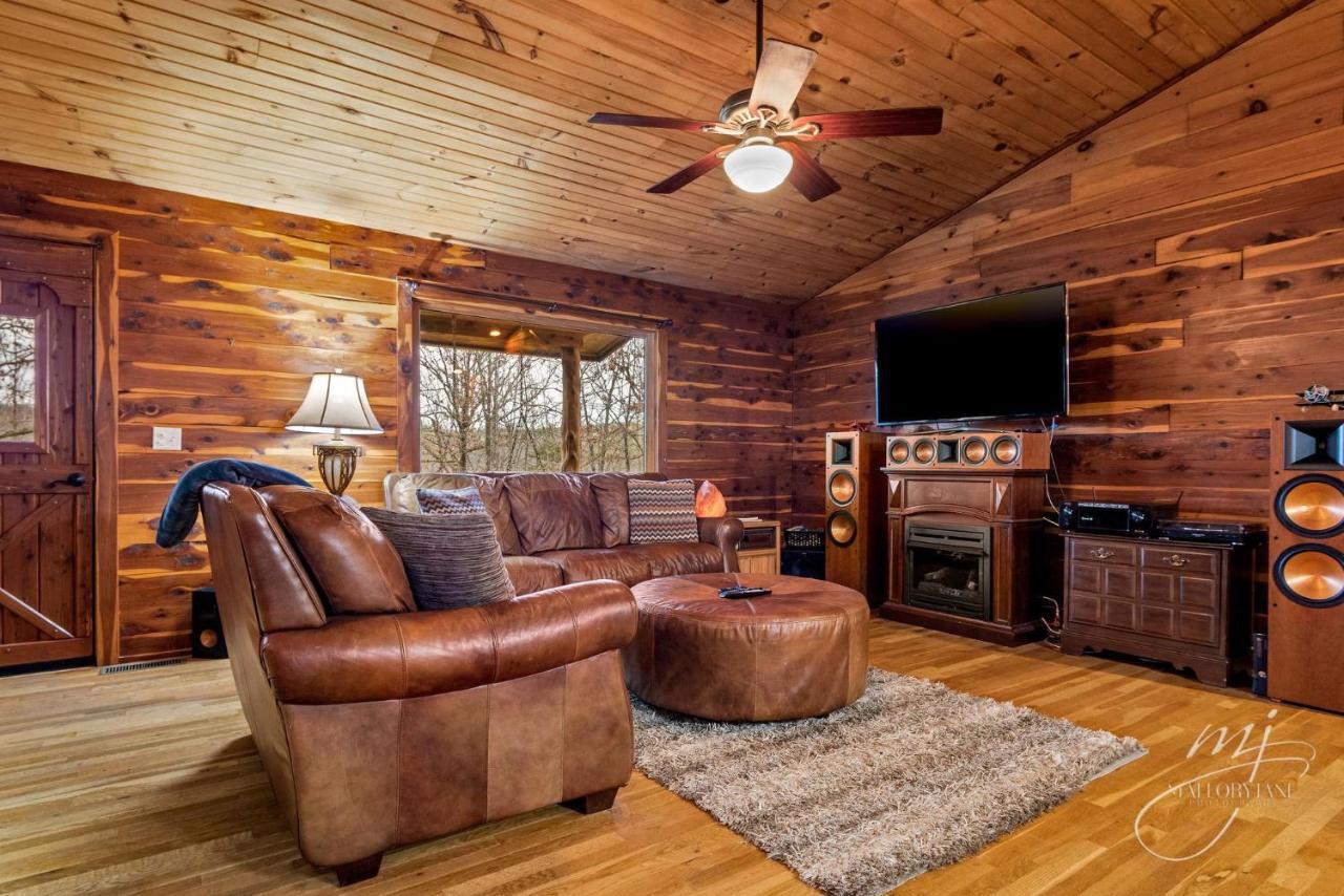Fly Away Cabin- Modern, Serene, And Convenient Compton Екстер'єр фото